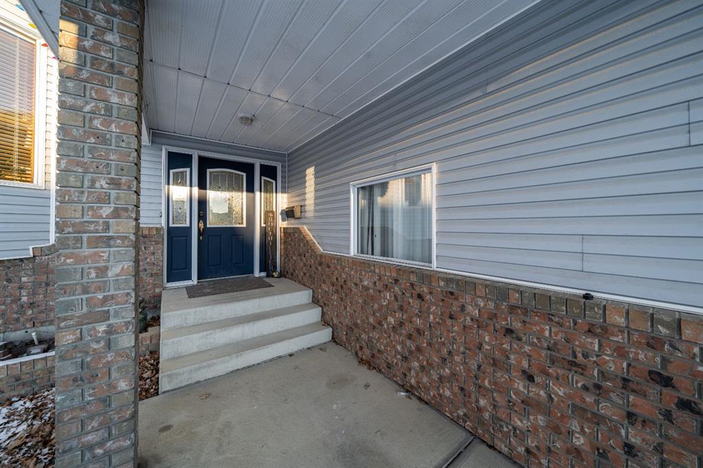 Picture for 136 Palliser Way NE