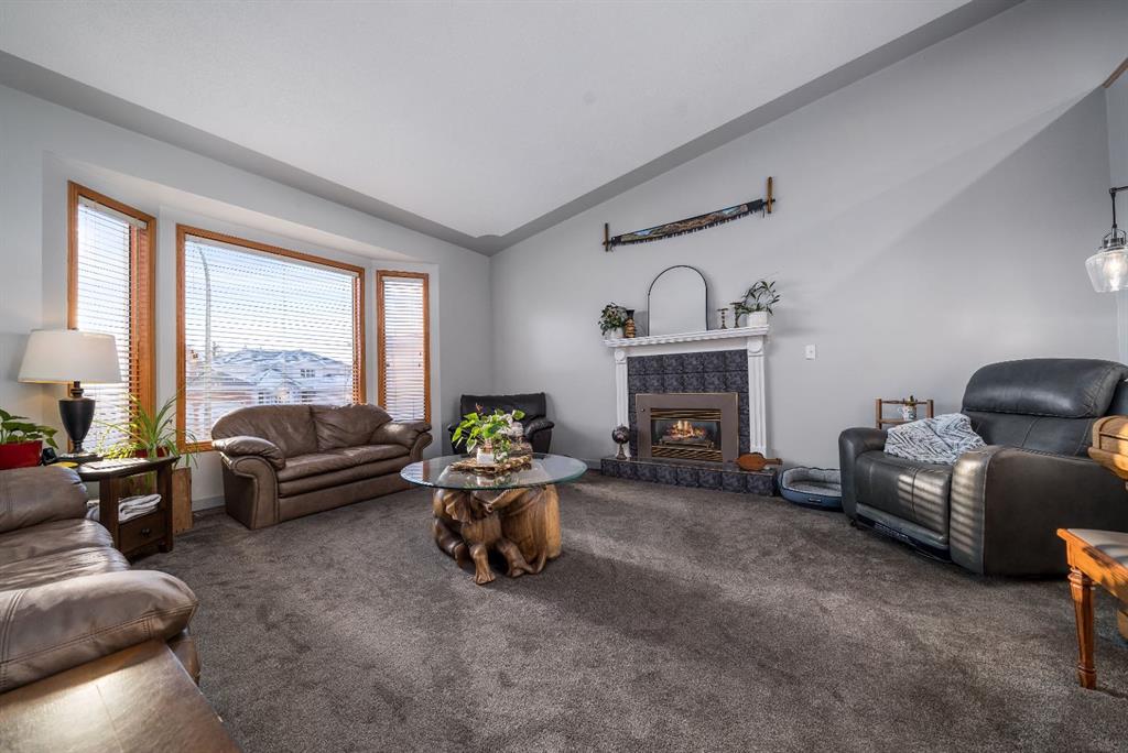 Picture for 136 Palliser Way NE