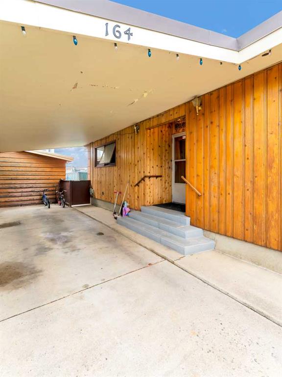 Picture for 164 Muir Crescent NW