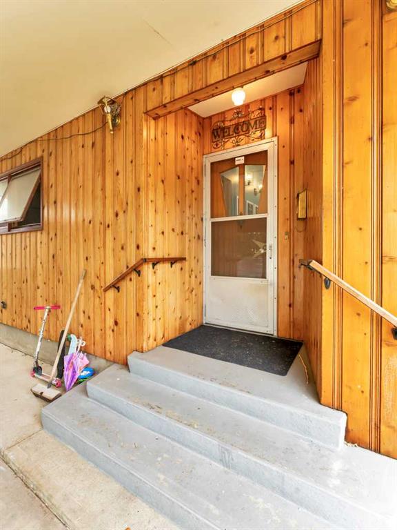 Picture for 164 Muir Crescent NW