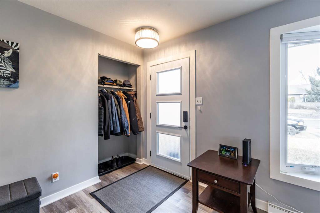 Picture for 353 12 Street SW