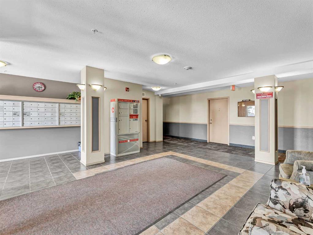 Picture for 101, 1648 Saamis Drive NW