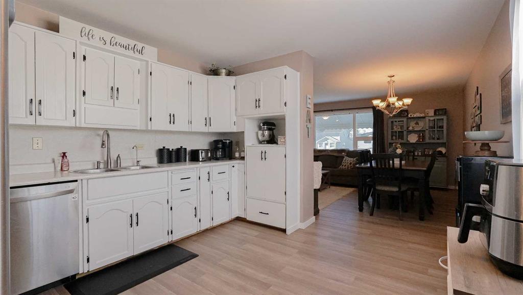 Picture for 506 2 Street W