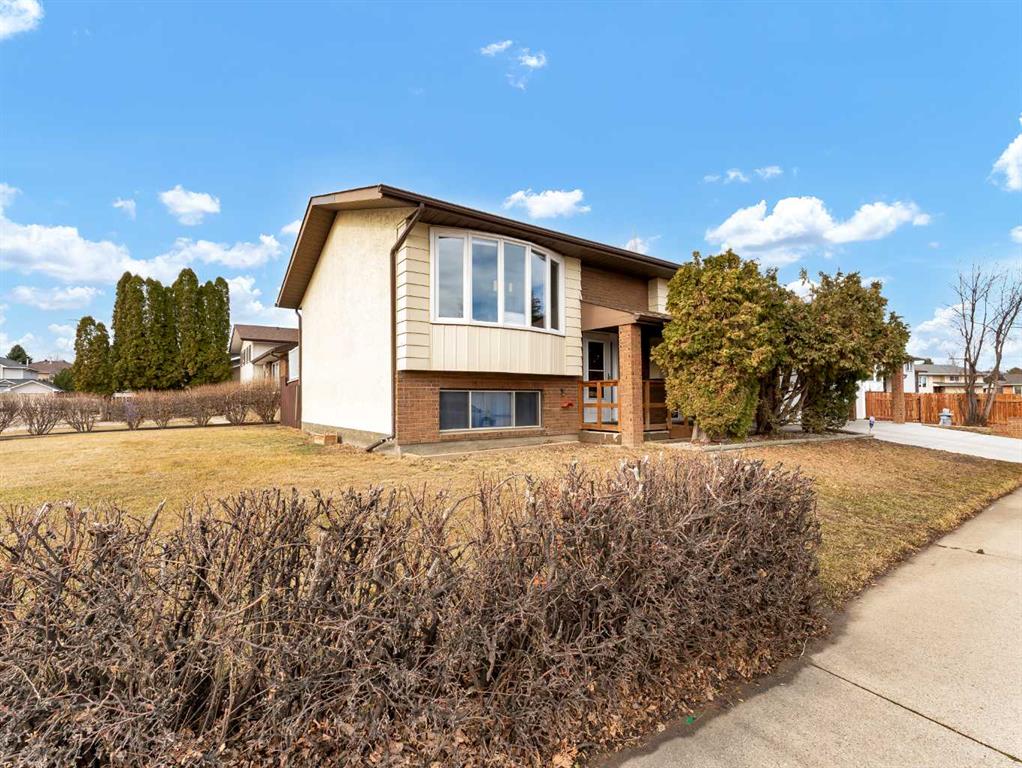 Picture for 2 Rae Crescent SE