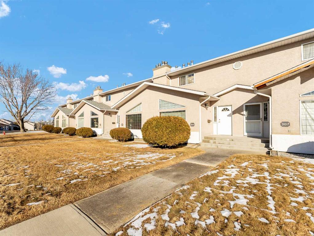 Picture for 306, 165 South Ridge Drive SE