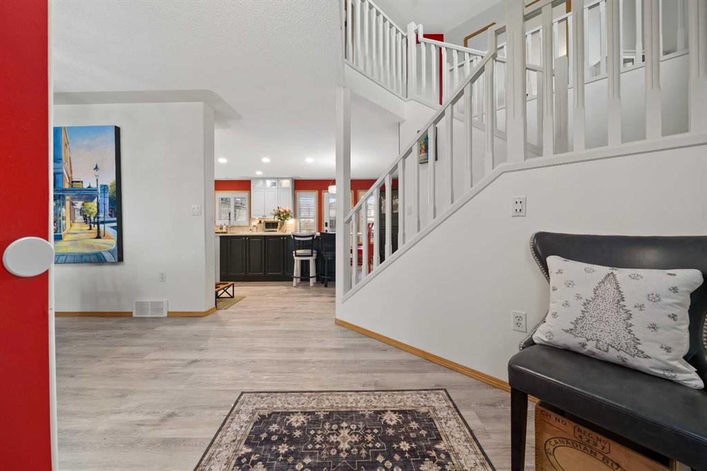 Picture for 12 Sunrise Court SW