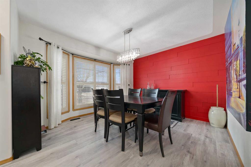 Picture for 12 Sunrise Court SW