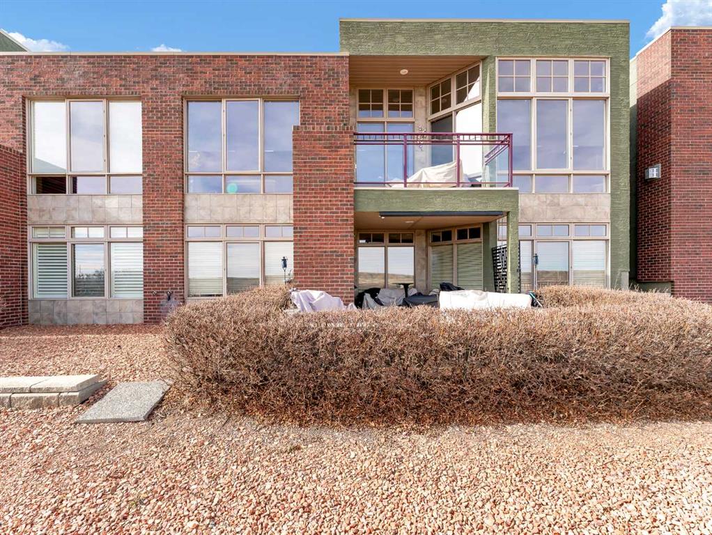 Picture for 24 Palisades Mews NE