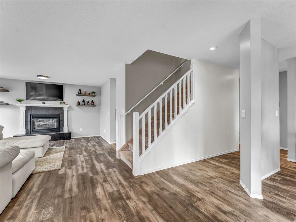 Picture for 40 Prairie Drive NE