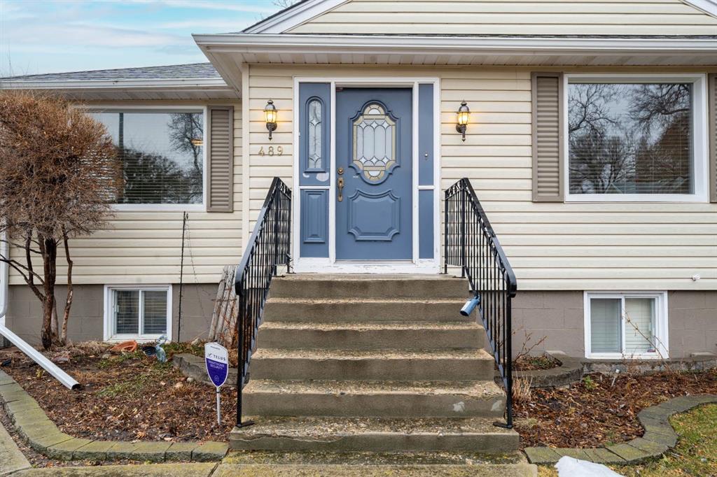 Picture for 489 10 Street SE