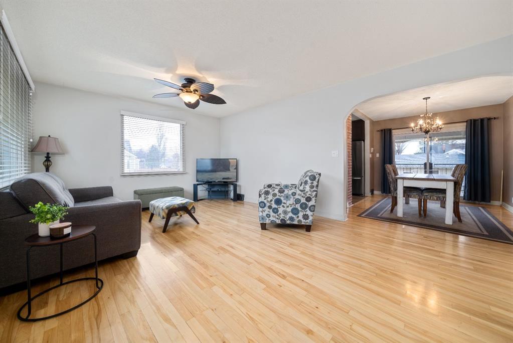 Picture for 489 10 Street SE