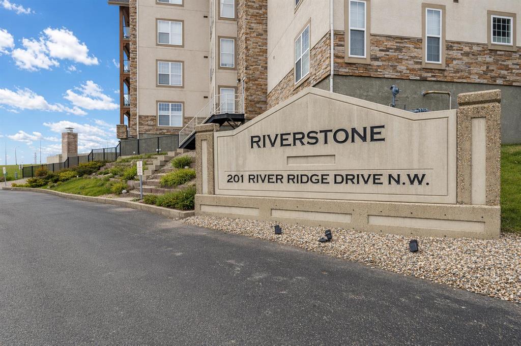Picture for 227, 201 River Ridge Drive NW