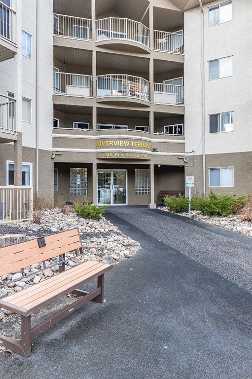 Picture for 302, 245 Red Deer Drive SW