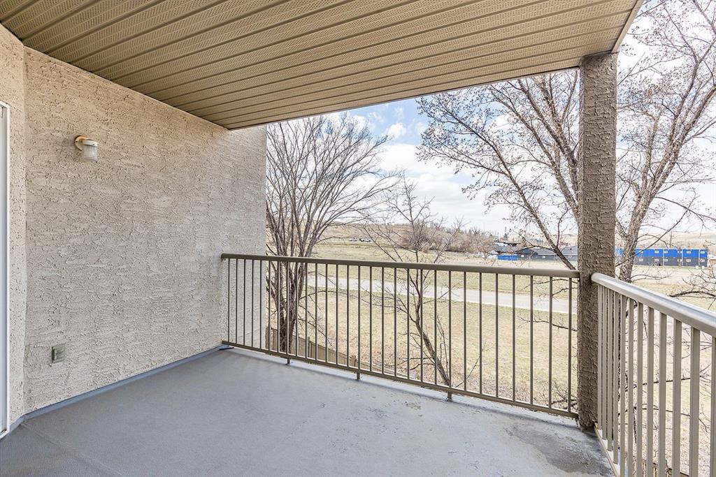 Picture for 302, 245 Red Deer Drive SW