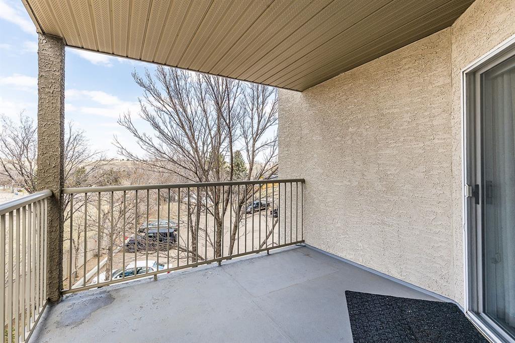 Picture for 302, 245 Red Deer Drive SW