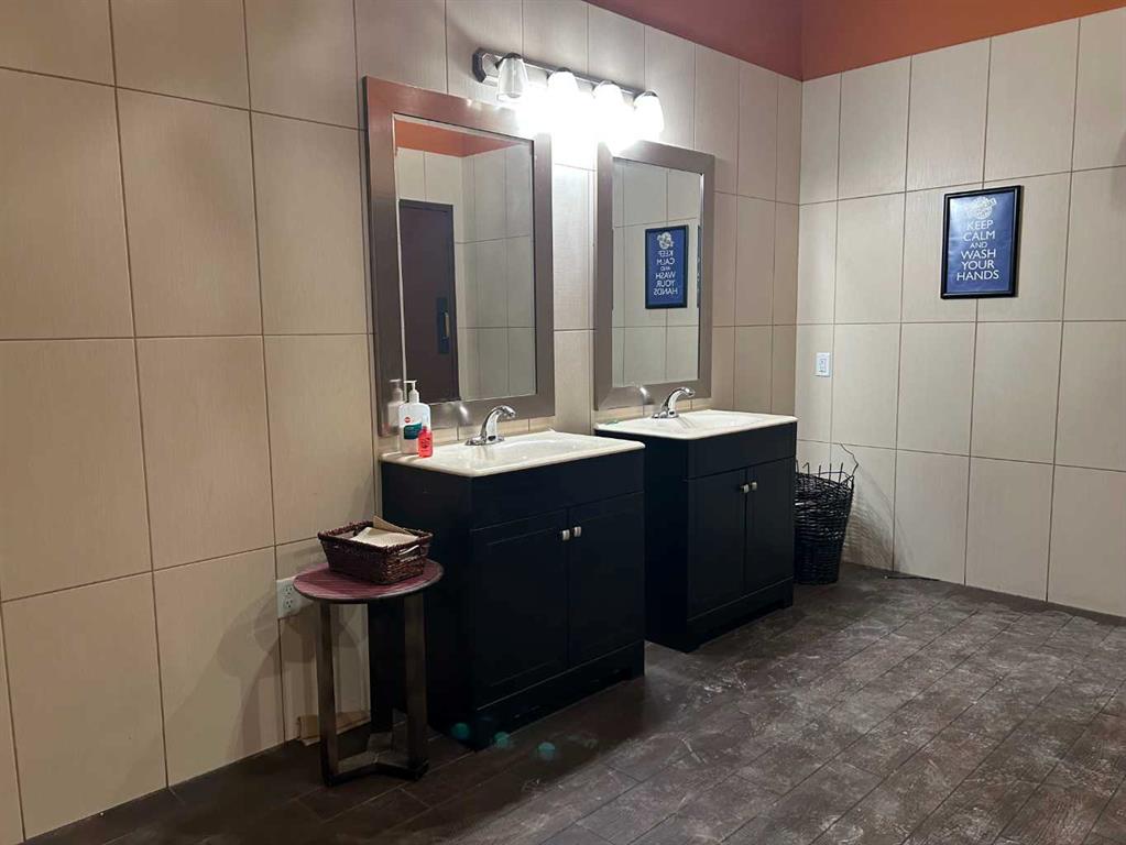 Picture for 2030 Strachan Road SE