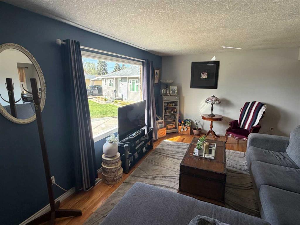 Picture for 1481 9 Avenue NE