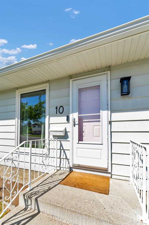 Picture for 10 Hayward Court NE