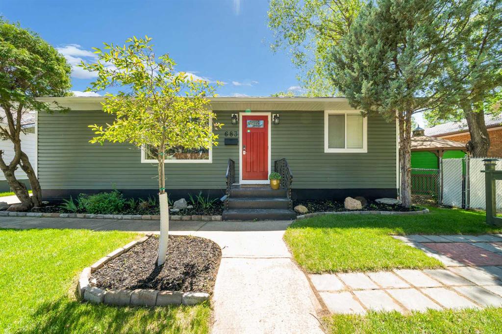 Picture for 683 7 Street SW