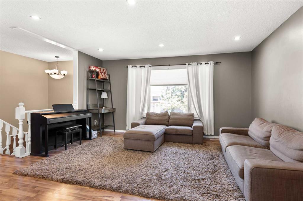 Picture for 456 Sissons Crescent SE