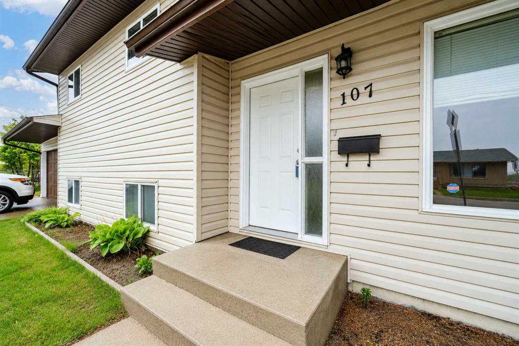 Picture for 107 Sprague Way SE