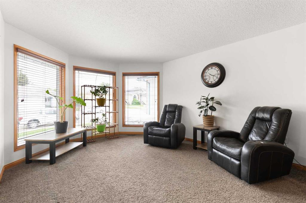 Picture for 120 Prairie Drive NE