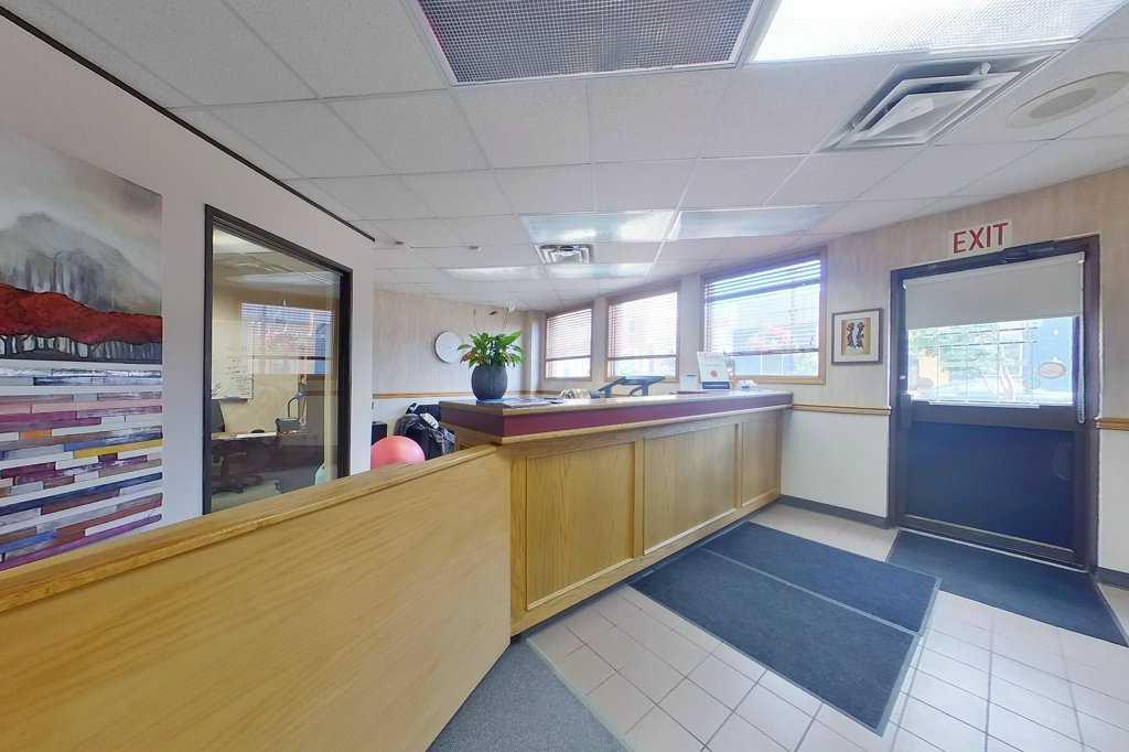 Picture for 562 2 Street SE