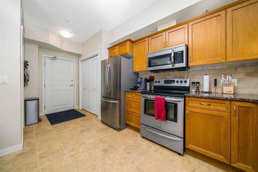 Picture for 401, 19 Terrace View NE https://www.cirrealty.ca/reb/mhreb/8/A2264978_8.jpg