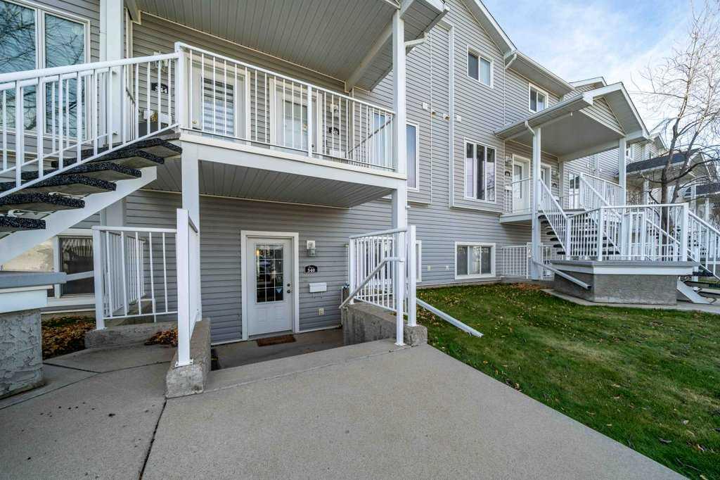 Picture for 340 Northlands Pointe NE