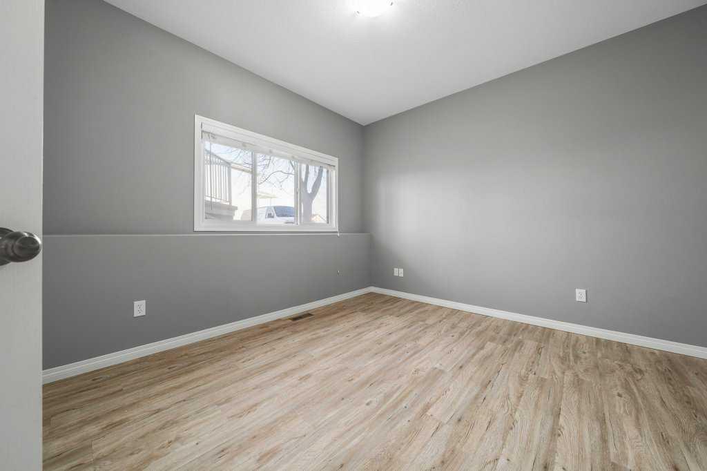 Picture for 340 Northlands Pointe NE