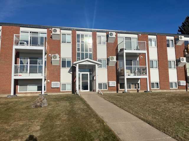 Picture for 12, 512 McCutcheon Drive NW