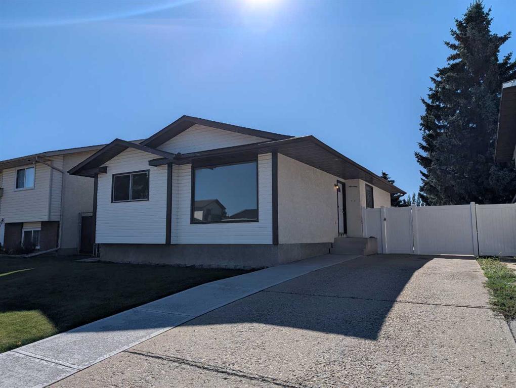 Picture for 19 Rae Crescent SE