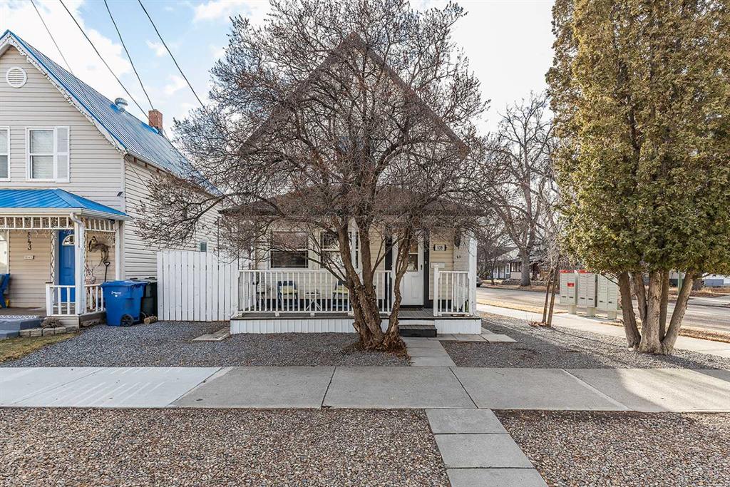 Picture for 839 Balmoral Street SE