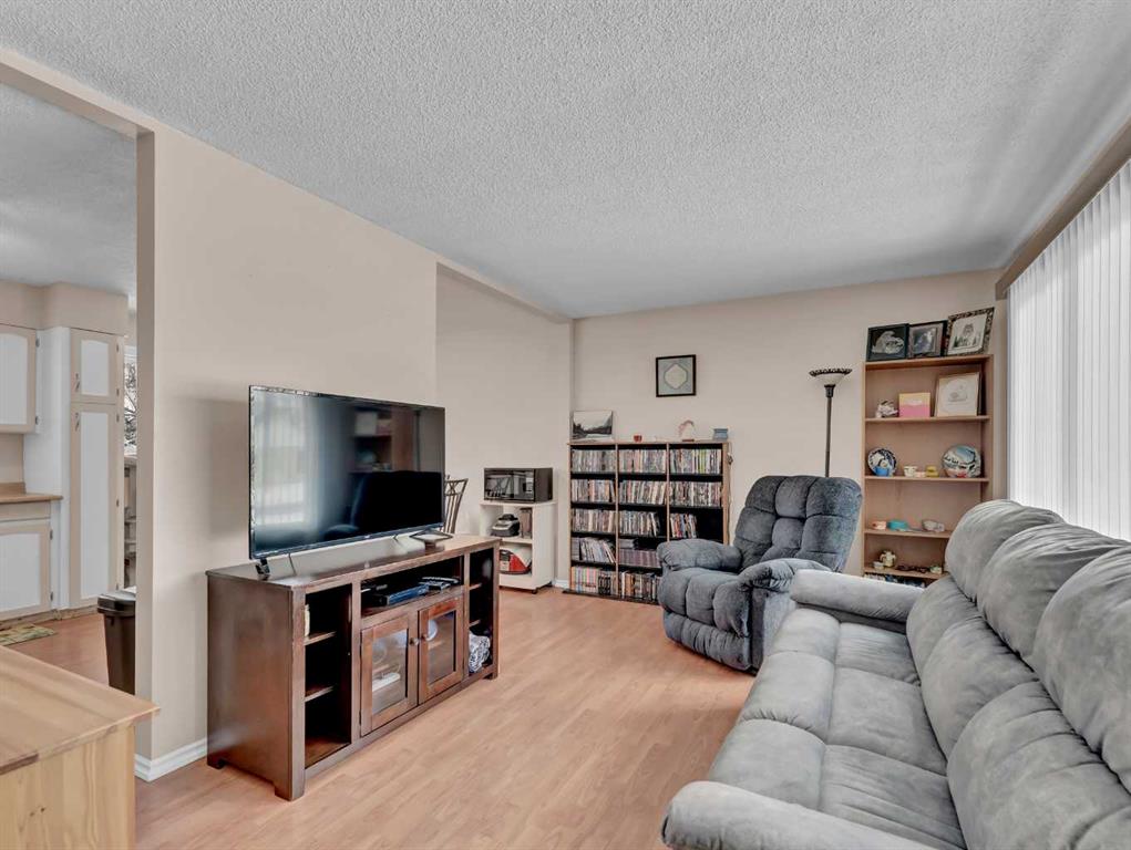 Picture for 813 2 Street SE