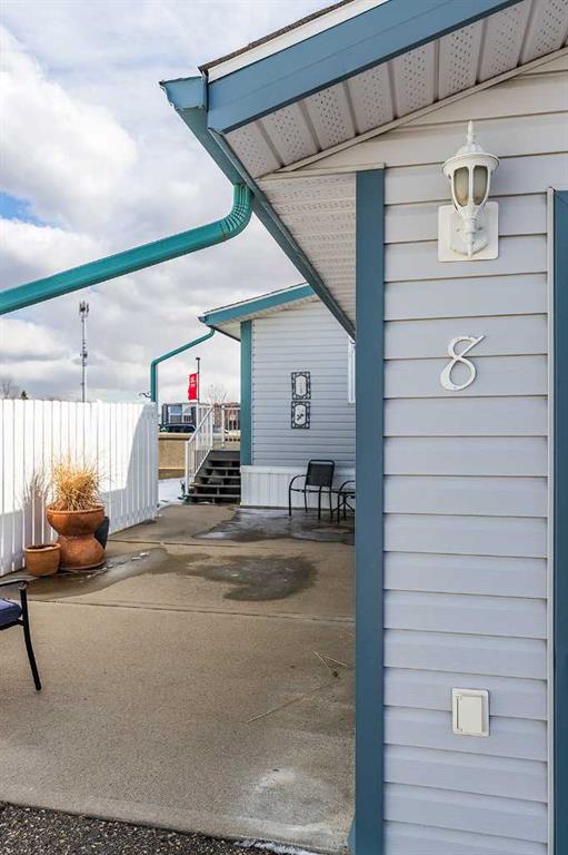 Picture for 8, 1600 Strachan Road SE