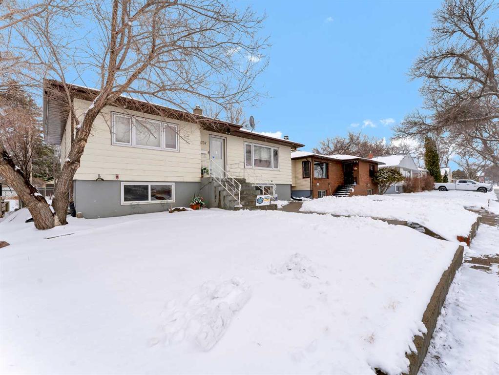 Picture for 237 7 Street SW