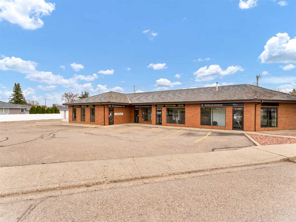 Picture for 4, 809 Bullivant Crescent SW