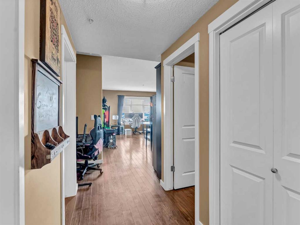 Picture for 317, 19 Terrace View NE