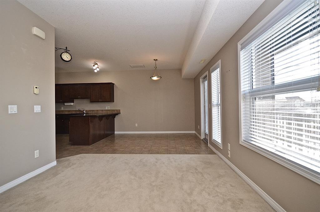 Picture for 10, 298 Somerset Way SE