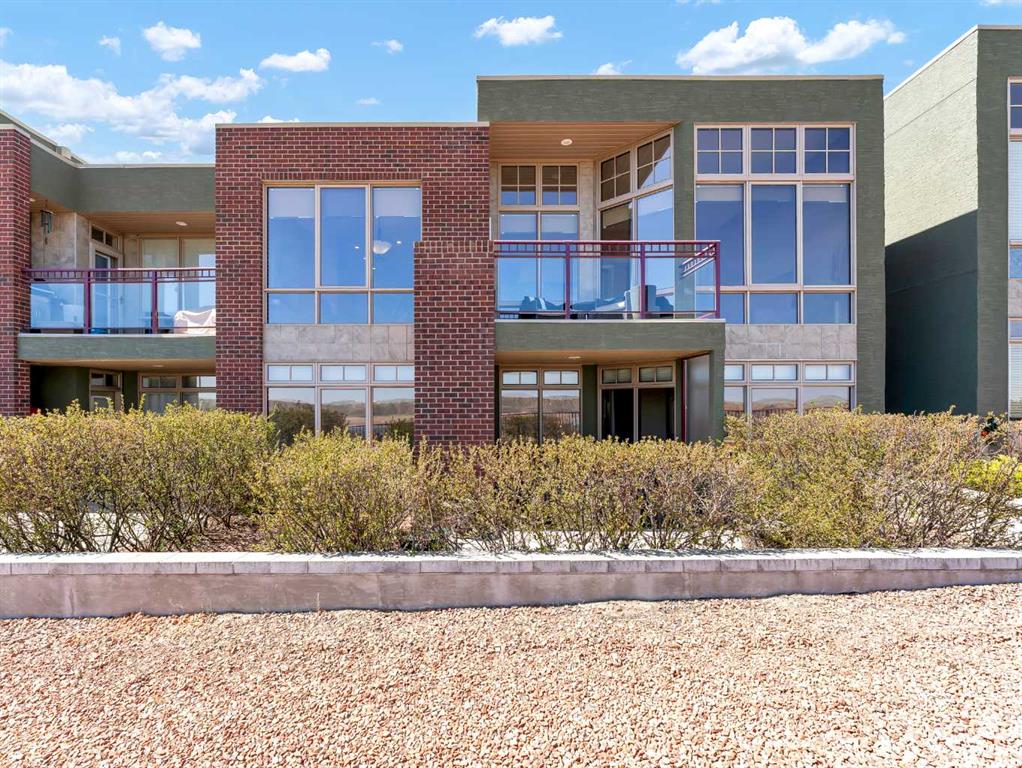 Picture for 16 Palisades Mews NE