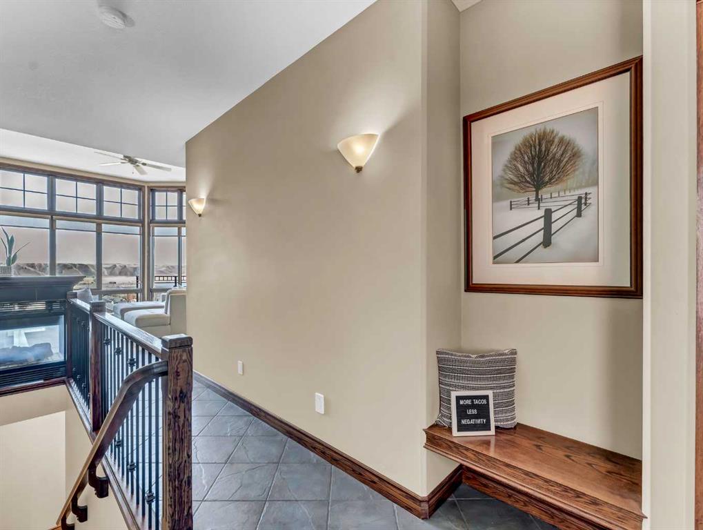 Picture for 16 Palisades Mews NE