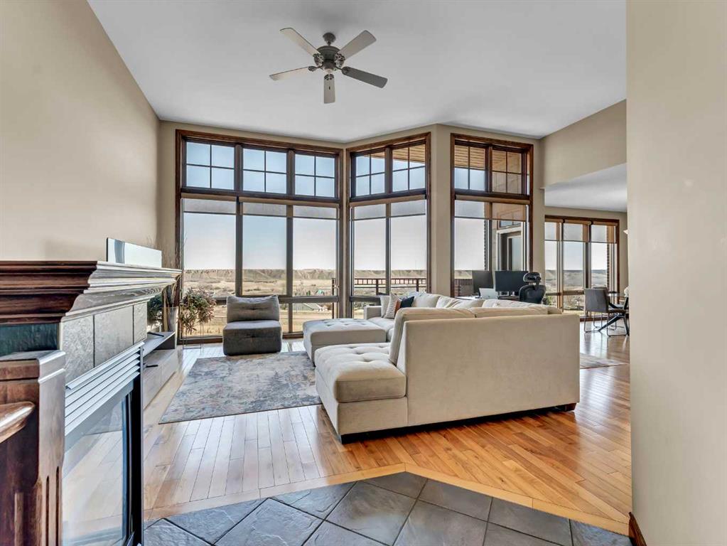 Picture for 16 Palisades Mews NE