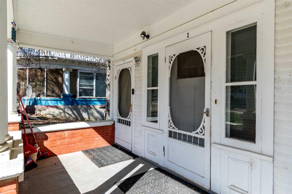 Picture for 106 3 Street SE