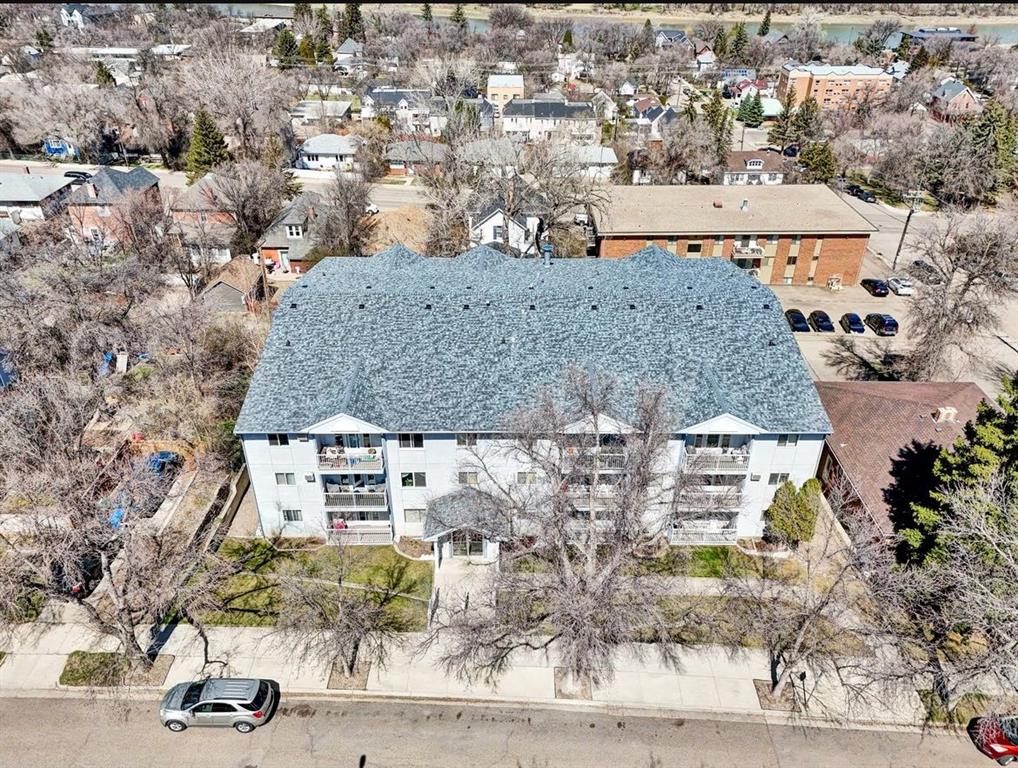 Picture for 105, 252 4 Street SE