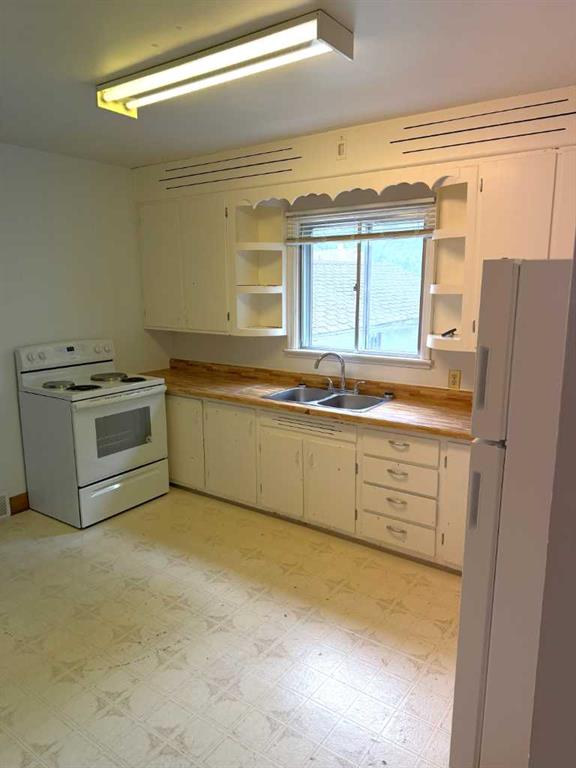 Picture for 46 2 Street NW