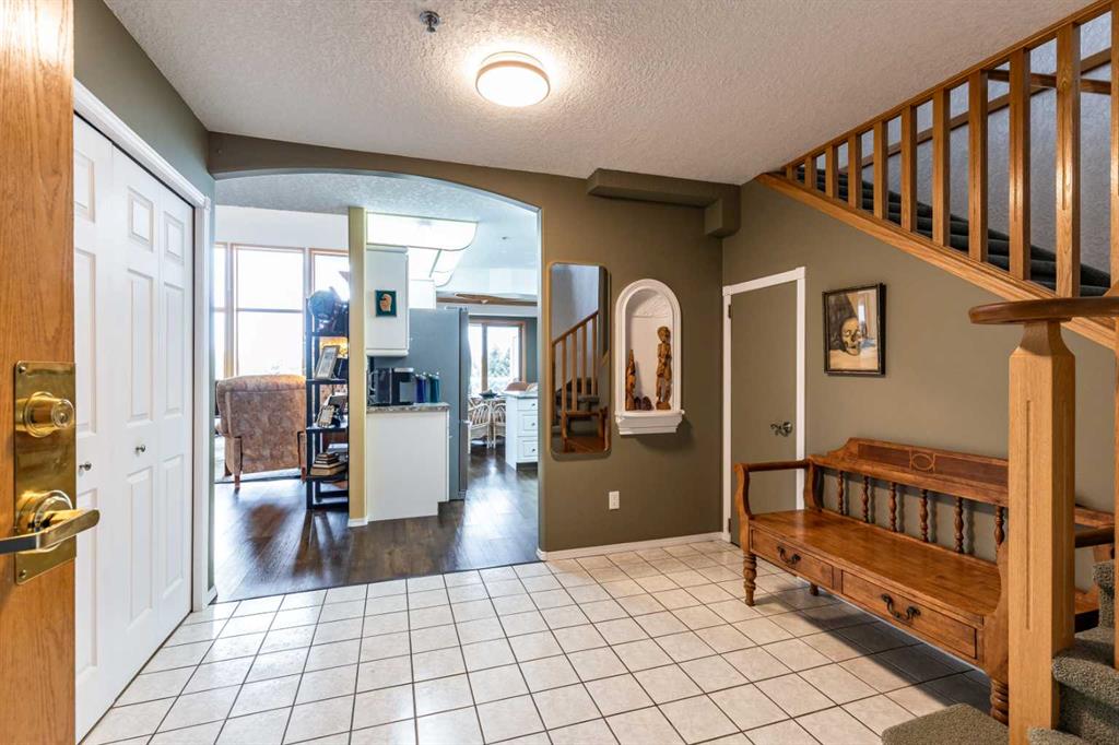 Picture for 405, 1535 Southview Drive SE