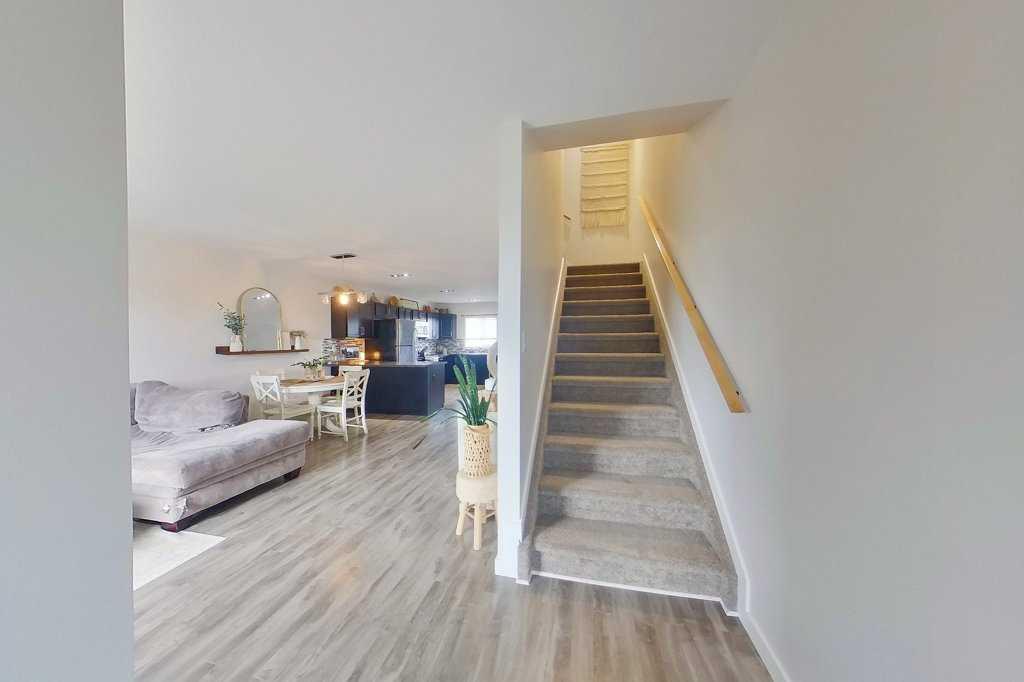 Picture for 345 17 Street E
