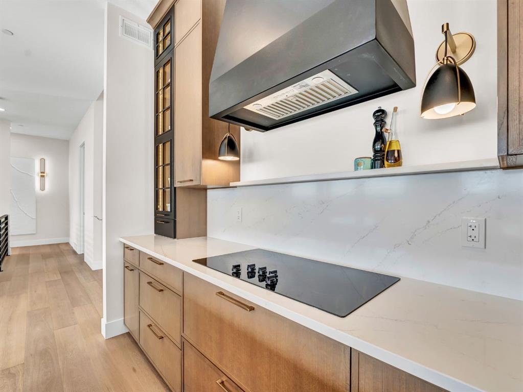 Picture for 51 Coulee Ridge Drive SW https://www.cirrealty.ca/reb/mhreb/9/A2261229_12.jpg