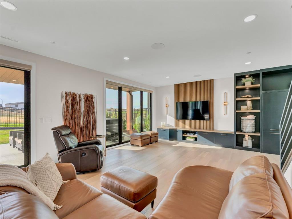 Picture for 51 Coulee Ridge Drive SW https://www.cirrealty.ca/reb/mhreb/9/A2261229_32.jpg