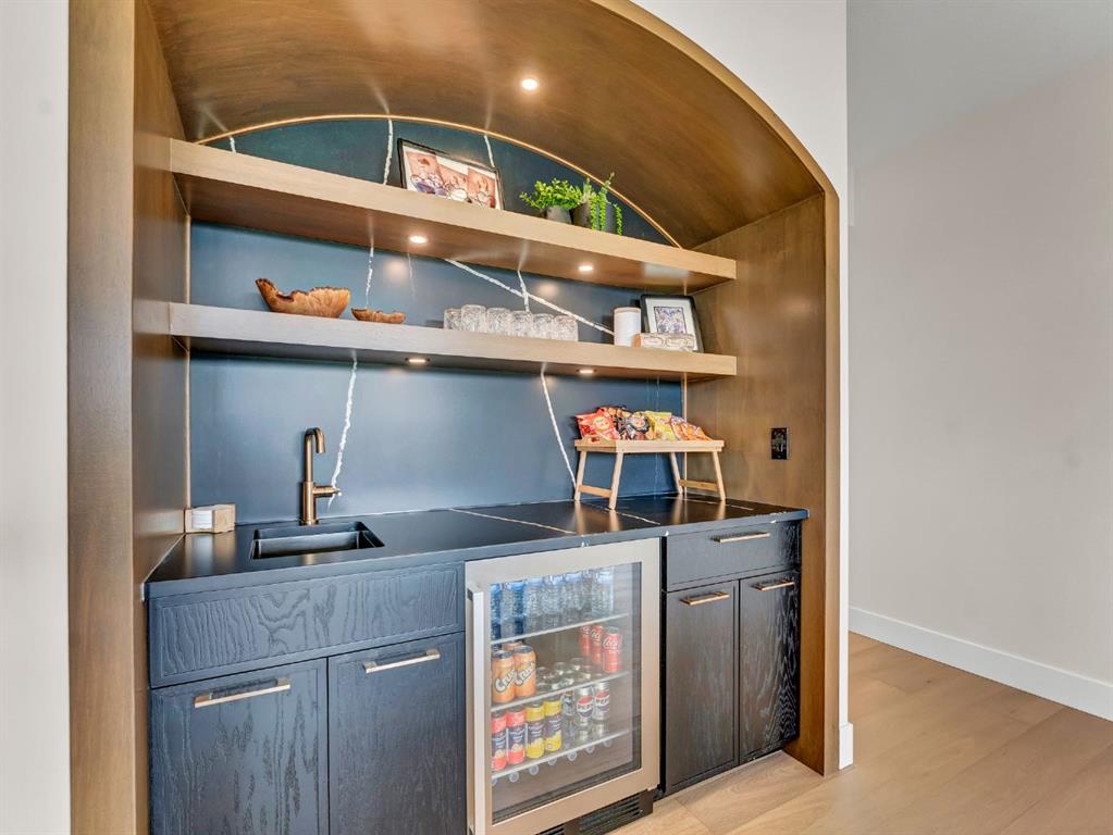 Picture for 51 Coulee Ridge Drive SW https://www.cirrealty.ca/reb/mhreb/9/A2261229_34.jpg